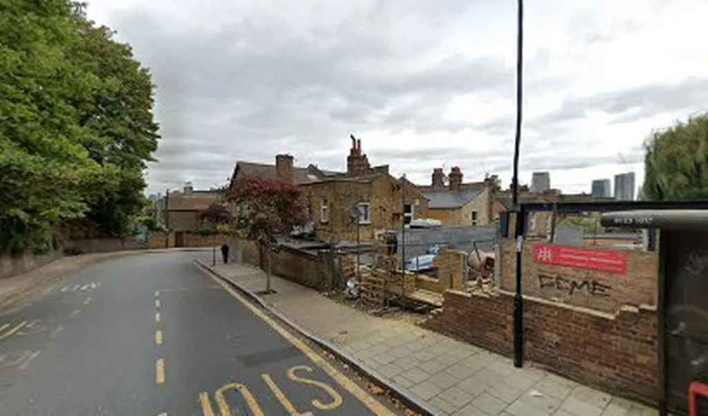 Brookbank Road