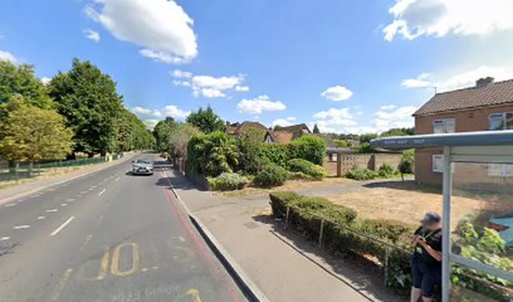 Church Road (Stop GT)