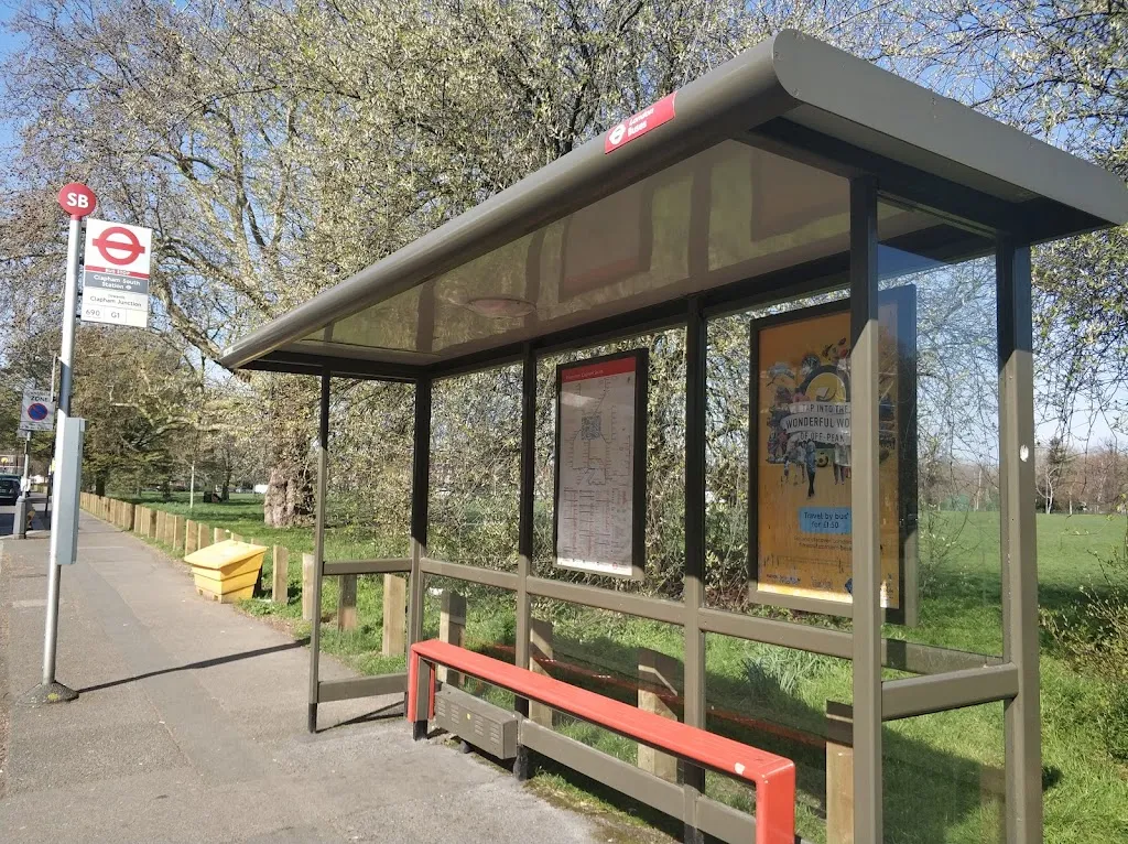 Clapham South Station (Stop SB)