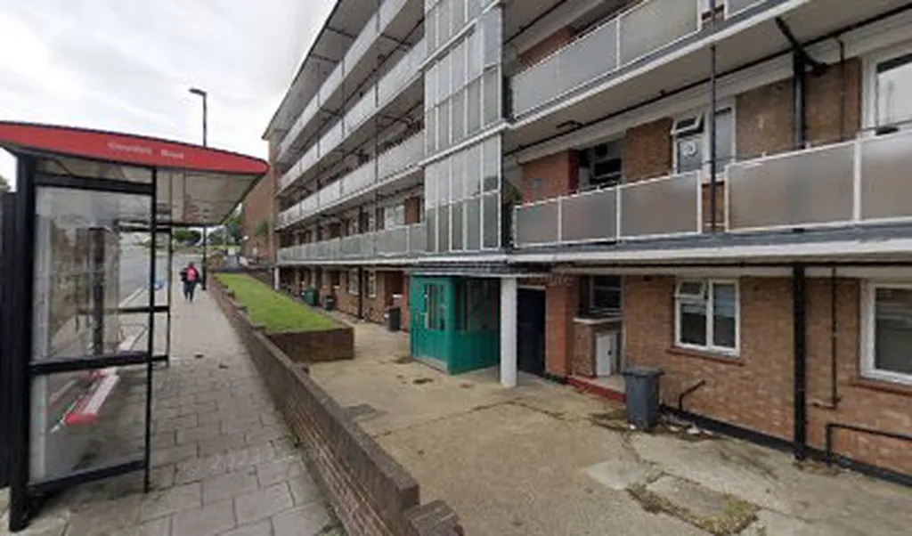 Courthill Road (Stop HT)