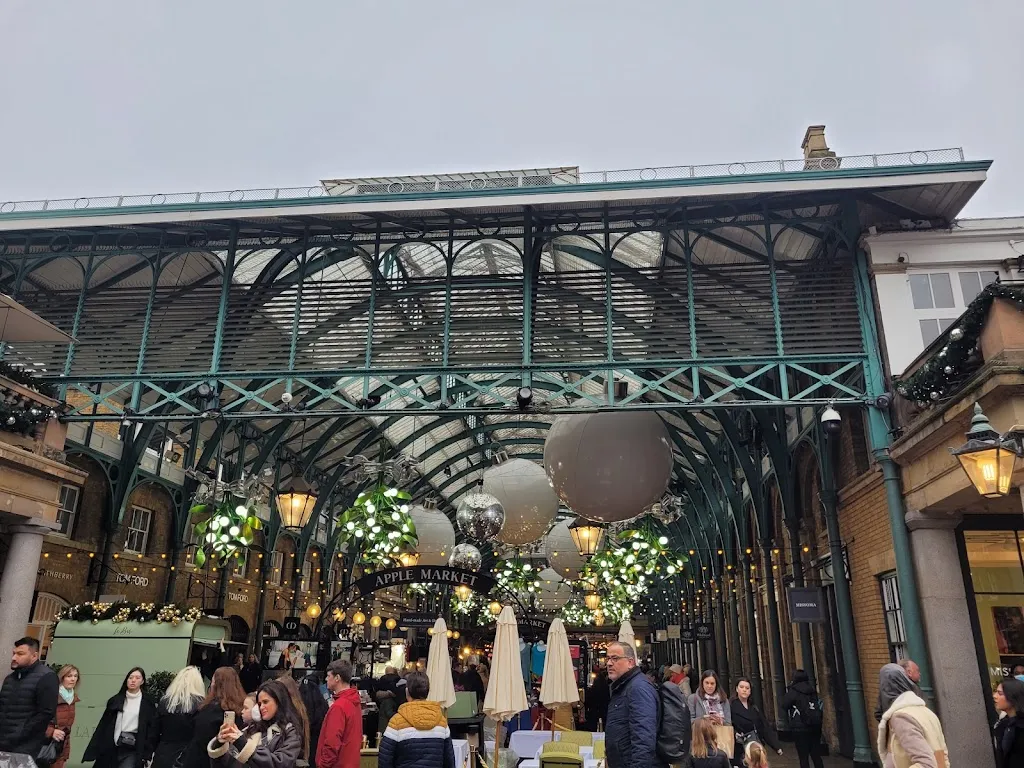 Covent Garden Market East Side (Stop X)