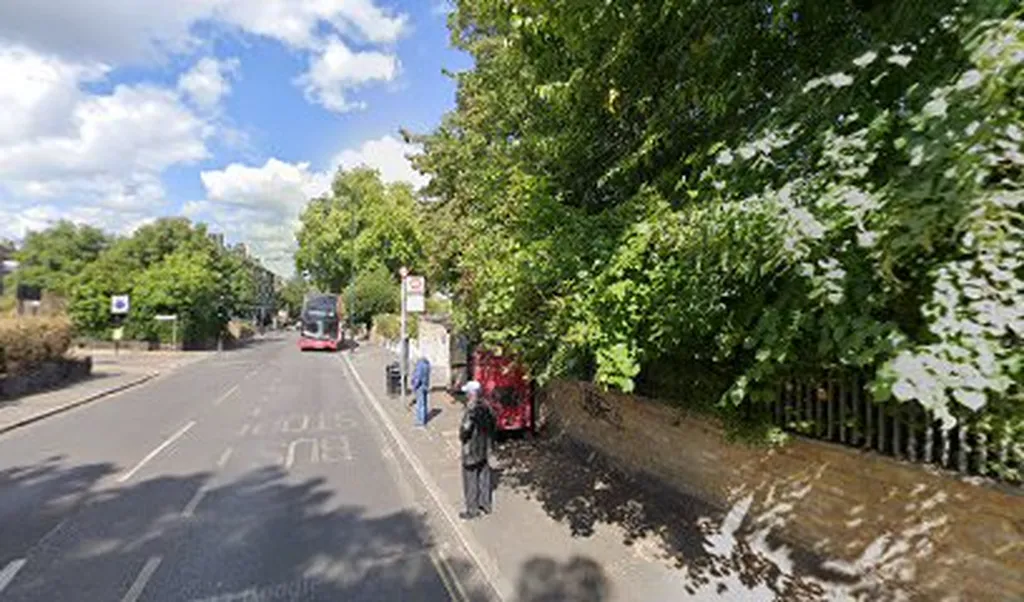 Craignair Road (Stop E)