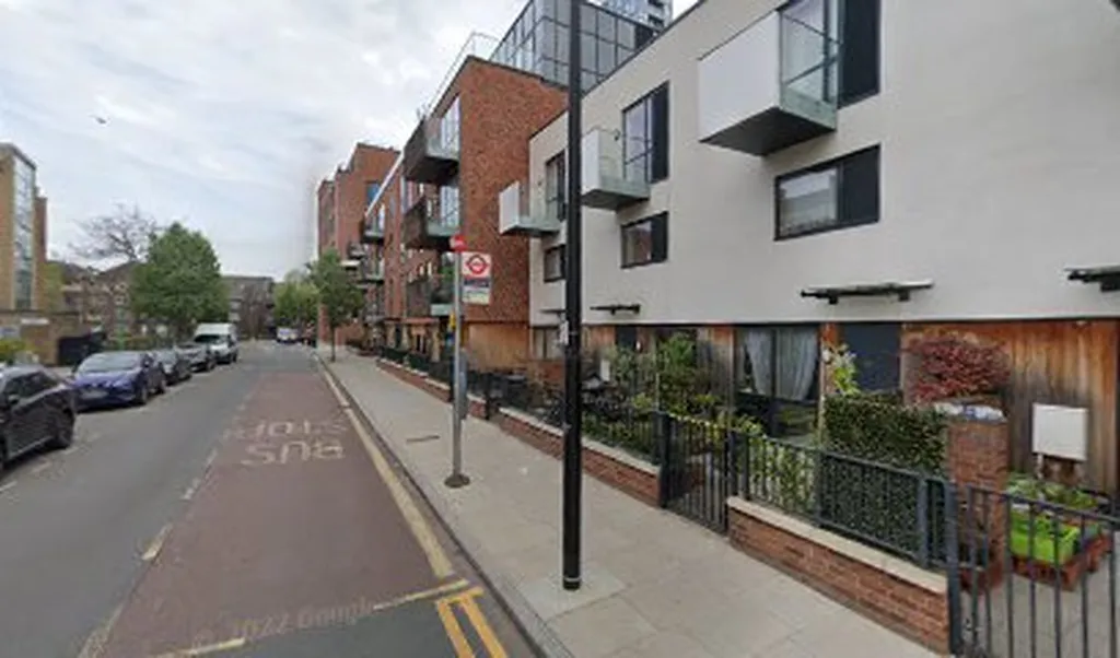 Cranwell Close (Stop BW)