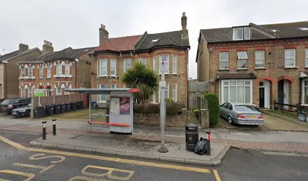 Croydon Arena (Stop WJ)