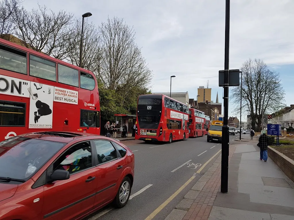 Croydon University Hospital (Stop C)