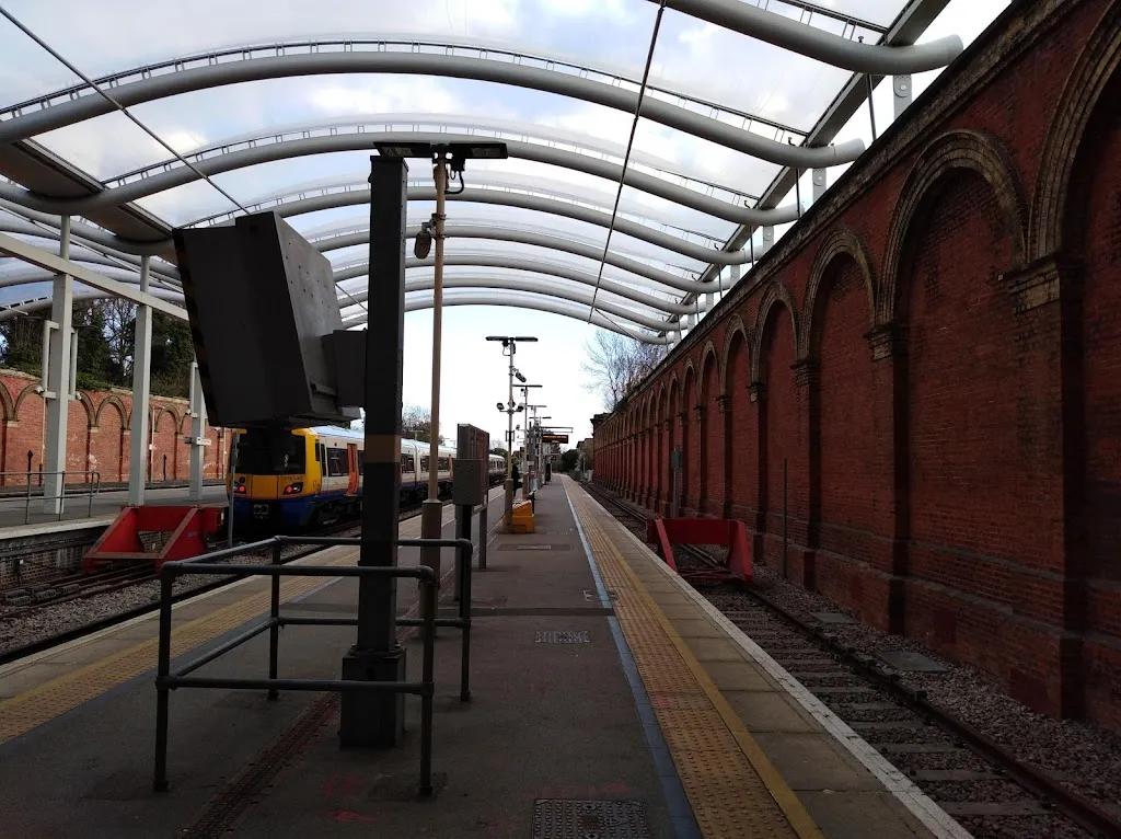 Crystal Palace Station (Stop P)