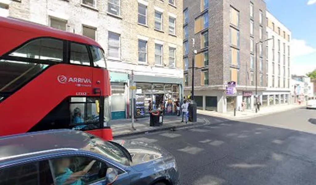 Dalston Junction Station (Stop K)