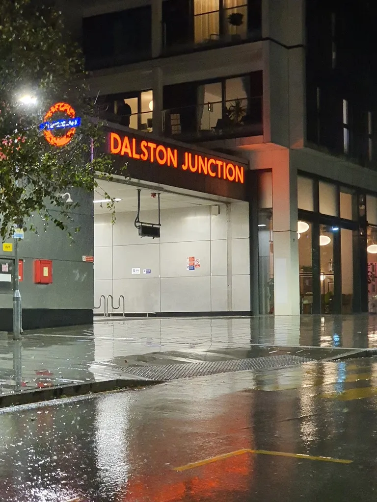 Dalston Junction Station (Stop N)
