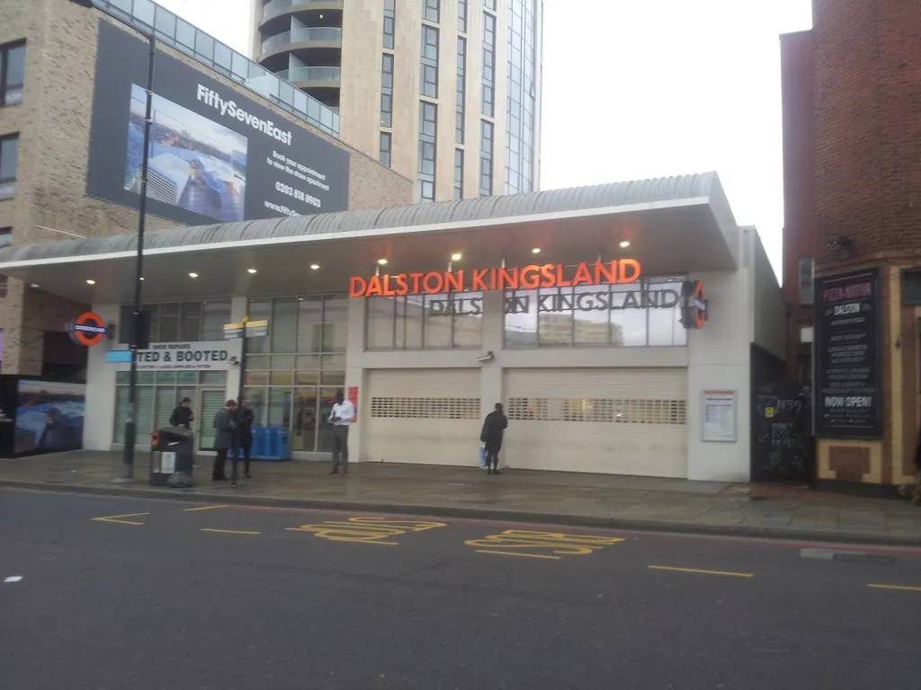 Dalston Kingsland Station (Stop R)