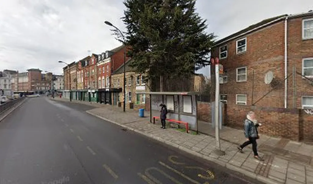 Deptford Bridge (Stop P)