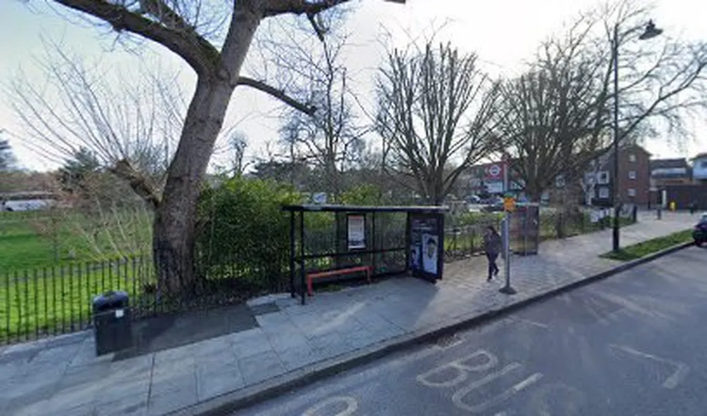 Dulwich Wood Avenue (Stop J)