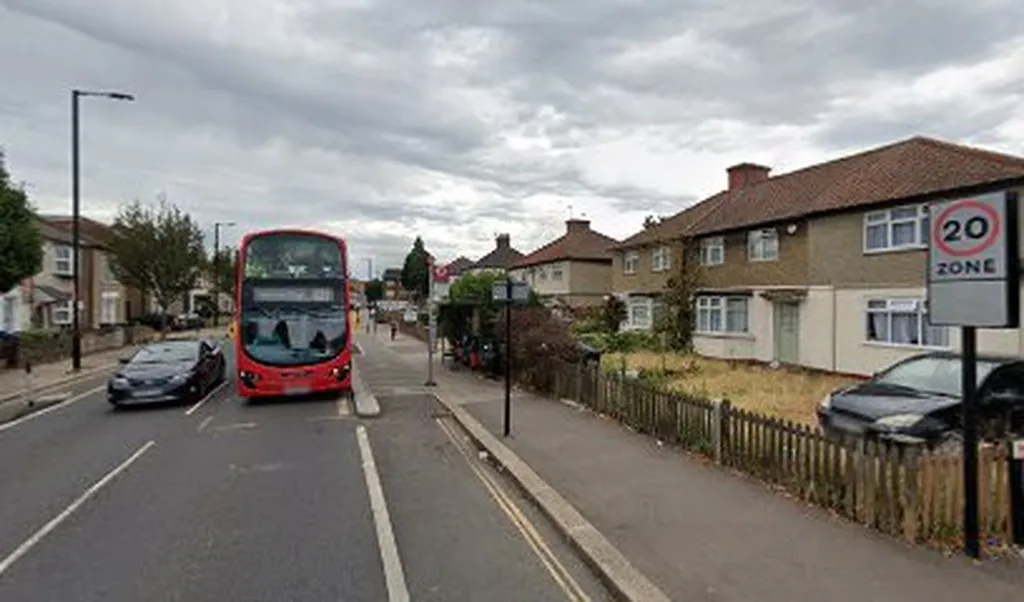 Durants Road (Stop G)