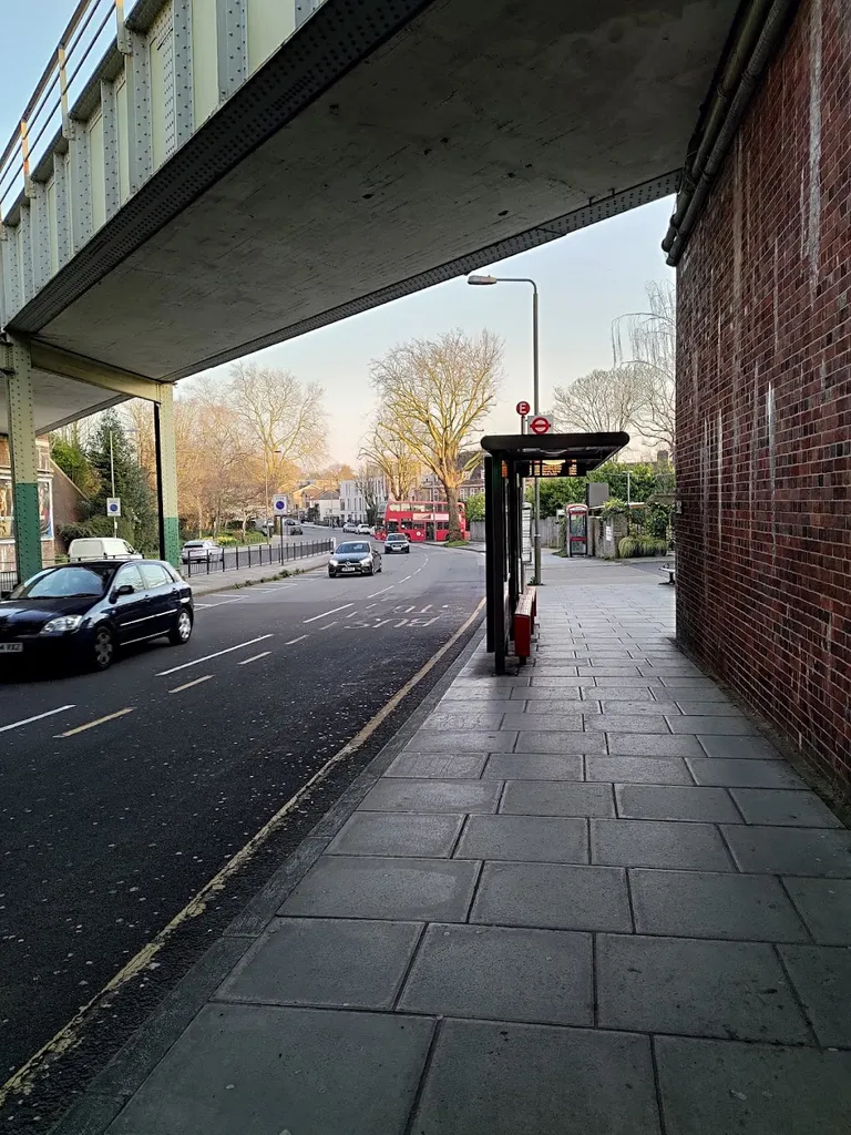 East Finchley (Stop E)