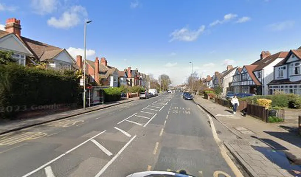 Eden Park Avenue (Stop K)