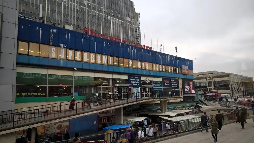 Elephant & Castle / London Road (Stop B)