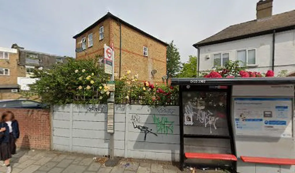 Elm Lane (Stop S)