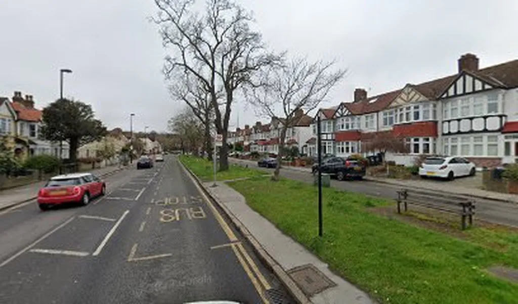 Elm Park Road