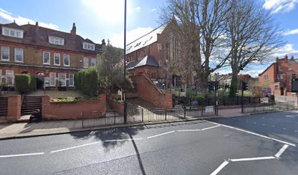 Elmcourt Road