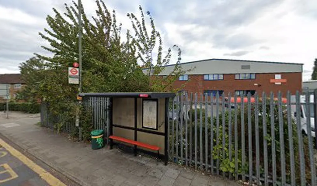 Elmers End / Tesco (Stop F)