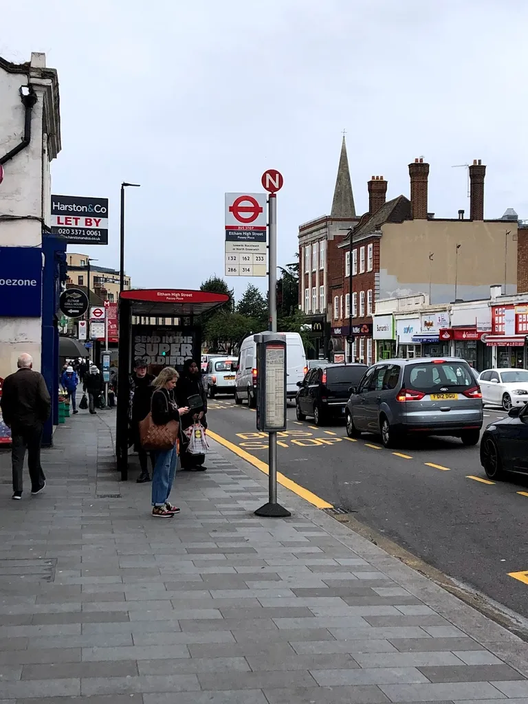 Eltham High Street / Passey Place (Stop N)