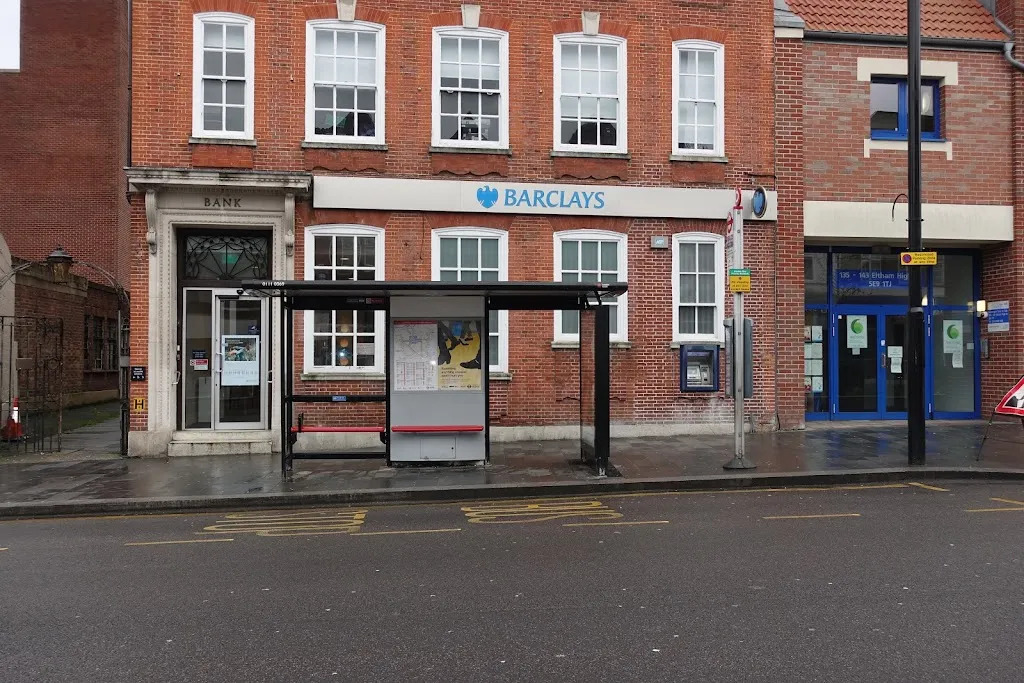 Eltham High Street / Roper Street