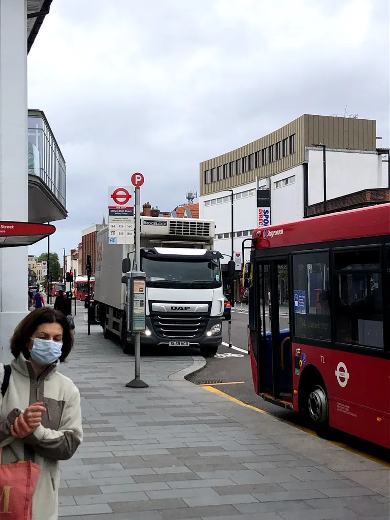 Eltham High Street / St Mary's Place (Stop P)