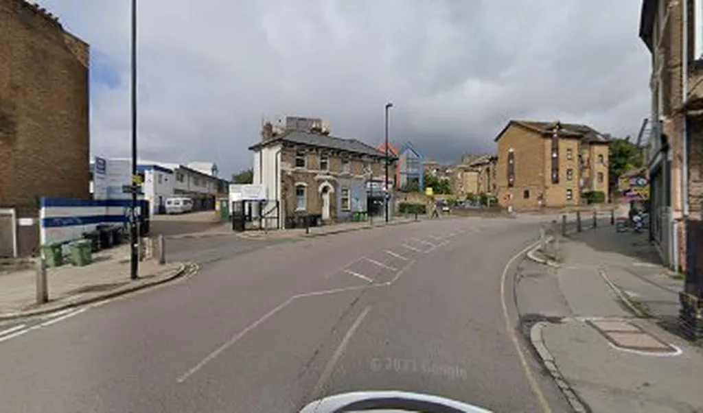 Endwell Road (Stop BJ)