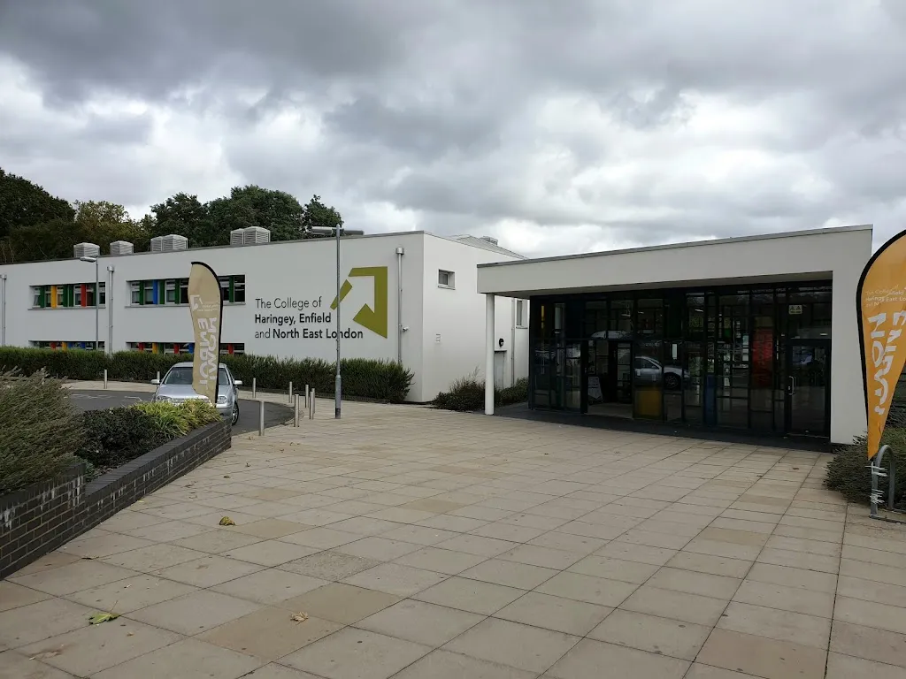 Enfield College (Stop EJ)