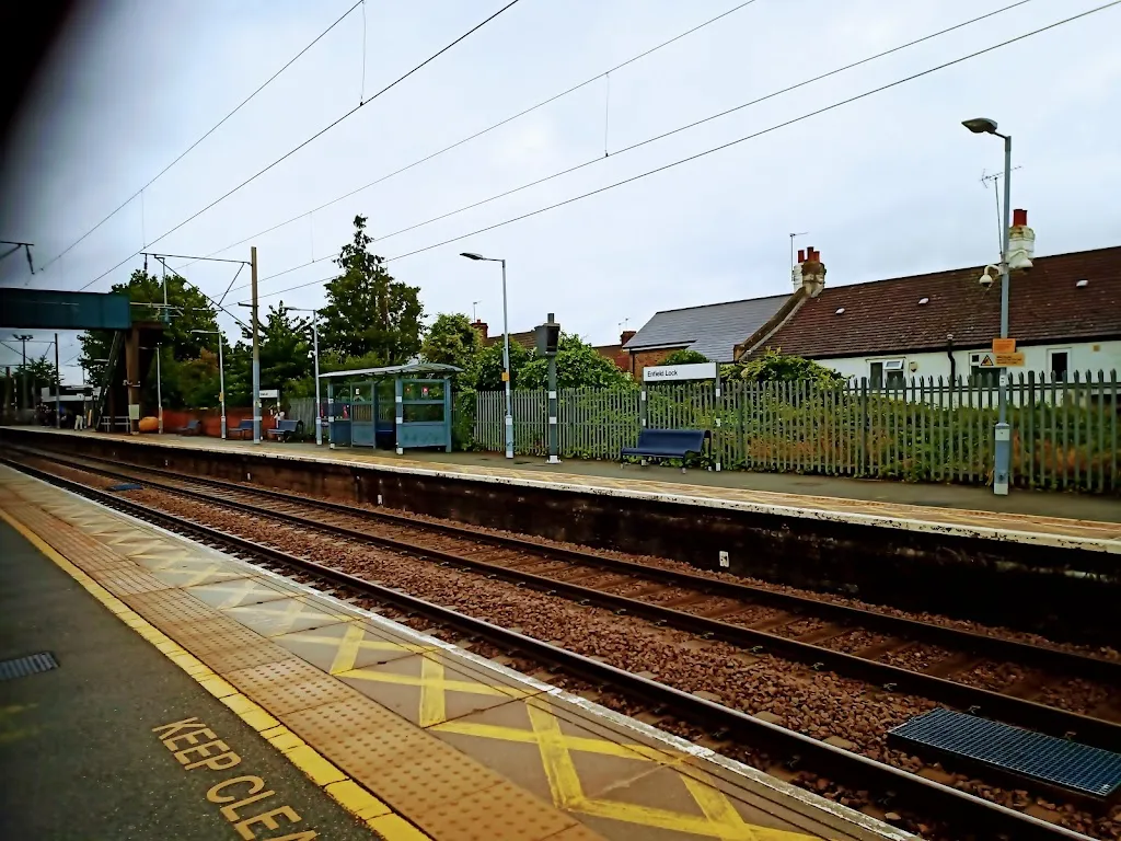 Enfield Lock Station (Stop A)