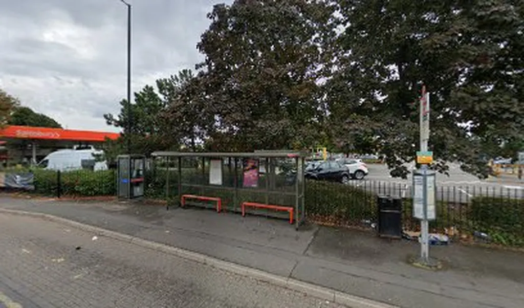 Enfield Retail Park (Stop D)