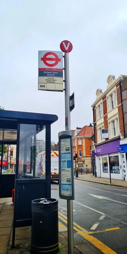 Enfield Town Station (Stop V)