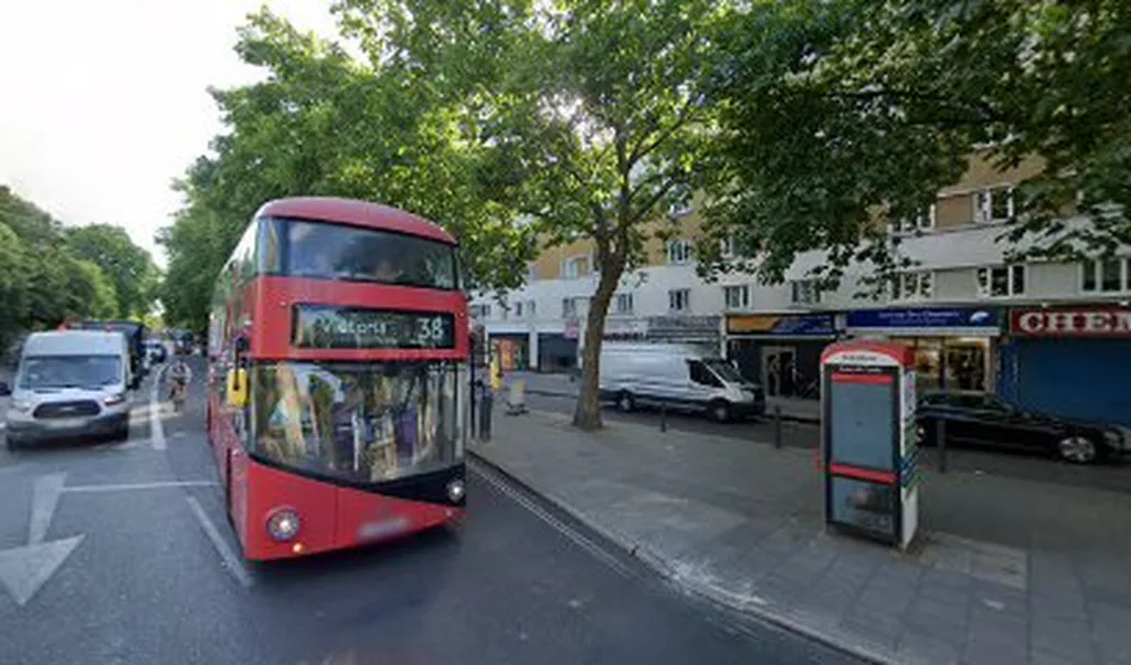 Essex Road Station (Stop EJ)