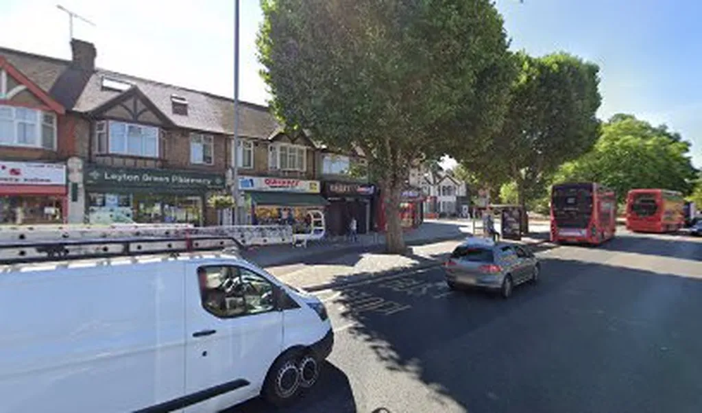Essex Road (Stop WB)