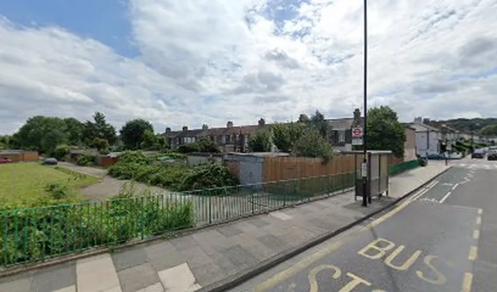 Eynsham Drive Blithdale Road