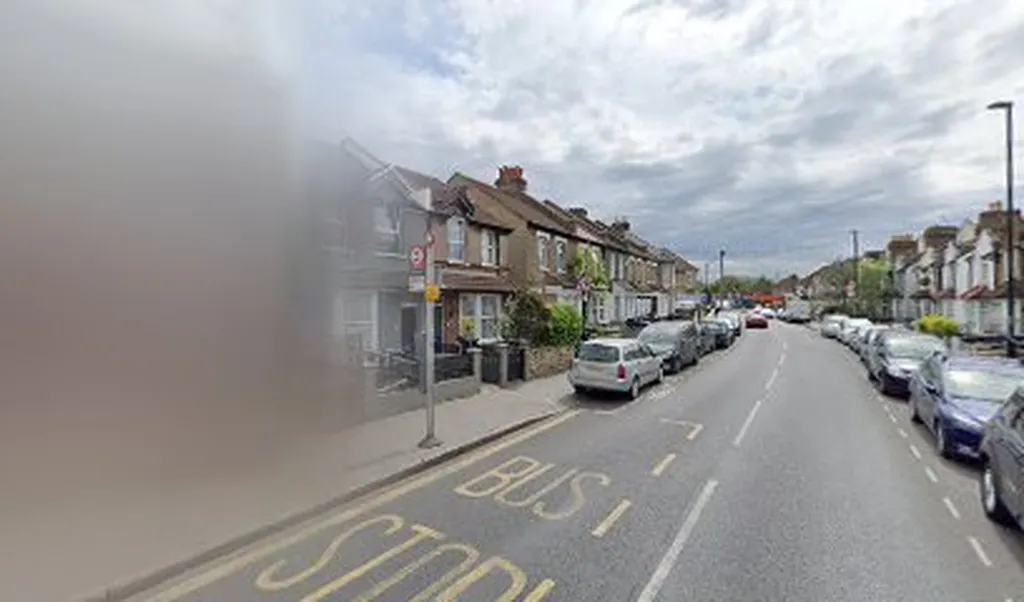 Fairgreen Road (Stop A)