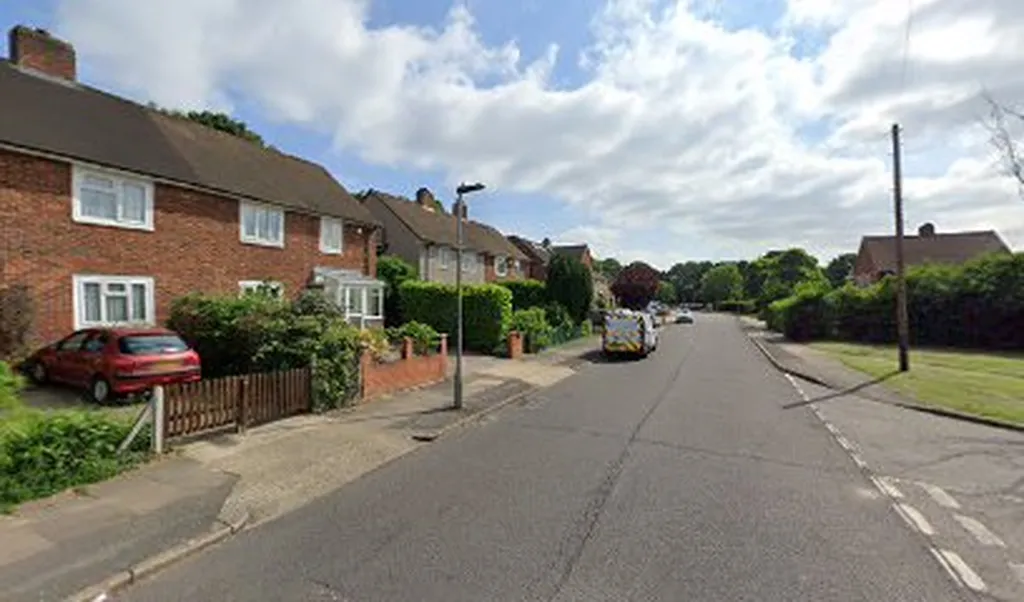Faringdon Avenue Larch Way