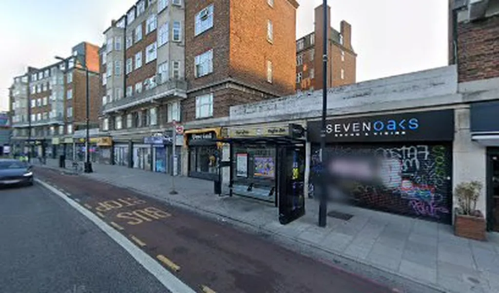 Finchley Road College Crescent (Stop B)