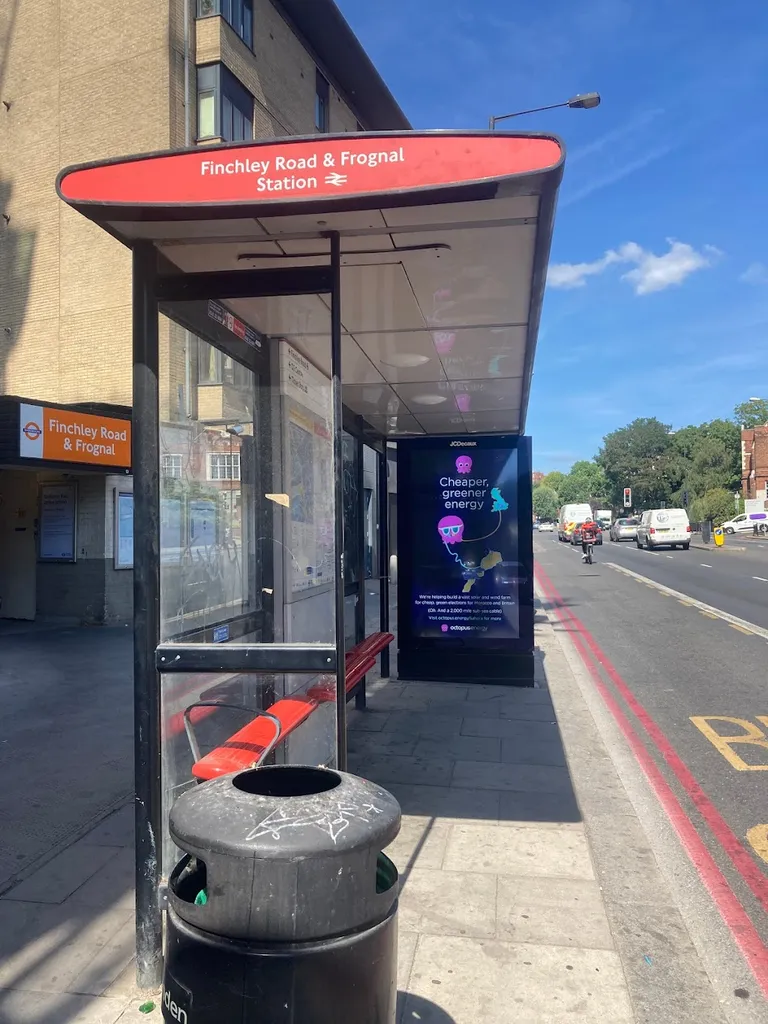 Finchley Road & Frognal Station (Stop FD)