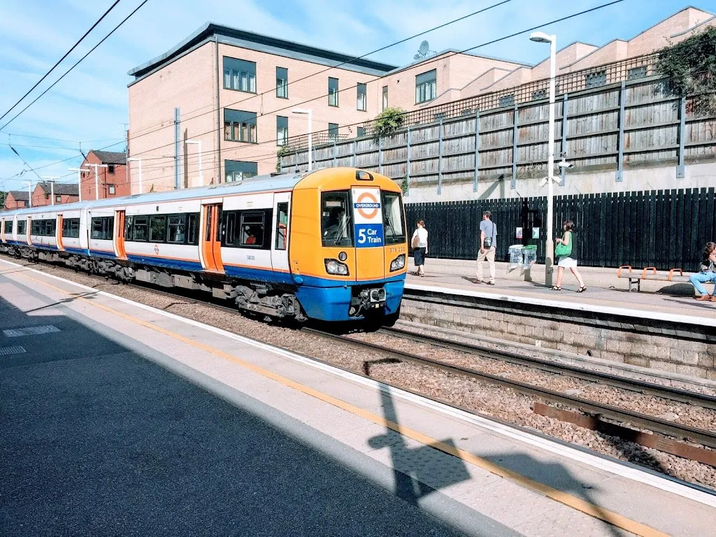Finchley Road & Frognal Station (Stop FF)