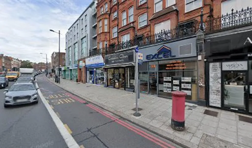 Finchley Road Station (Stop CH)
