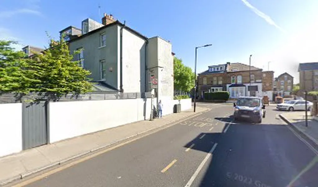 Finsbury Park Road (Stop EA)