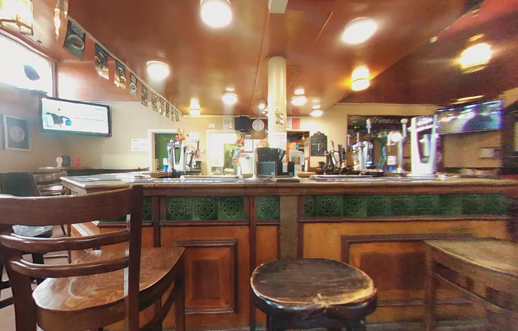 Fox and Hounds