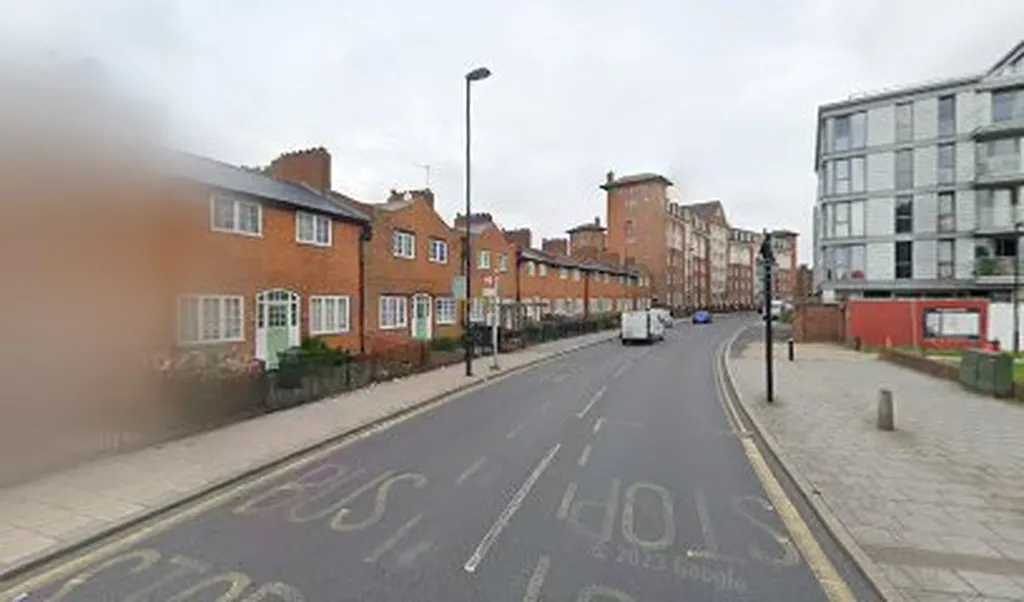 Friendly Street (Stop Q)