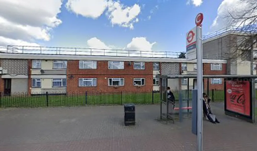 Fyfield Road (Stop C)