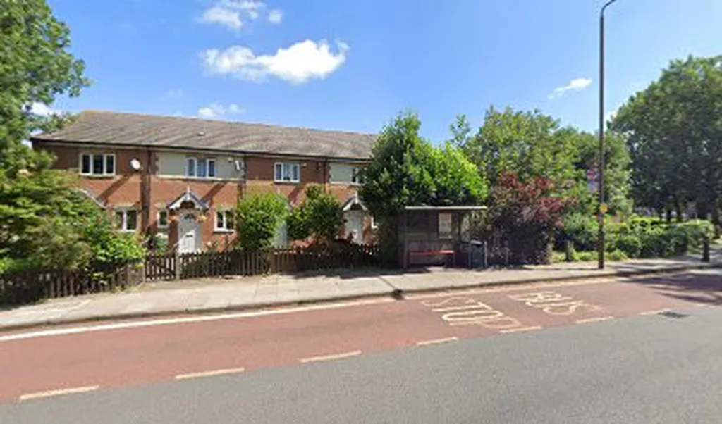 Gallions Reach Health Centre (Stop G)