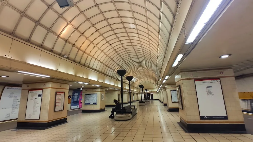 Gants Hill Station / Cranbrook Road (Stop CH)