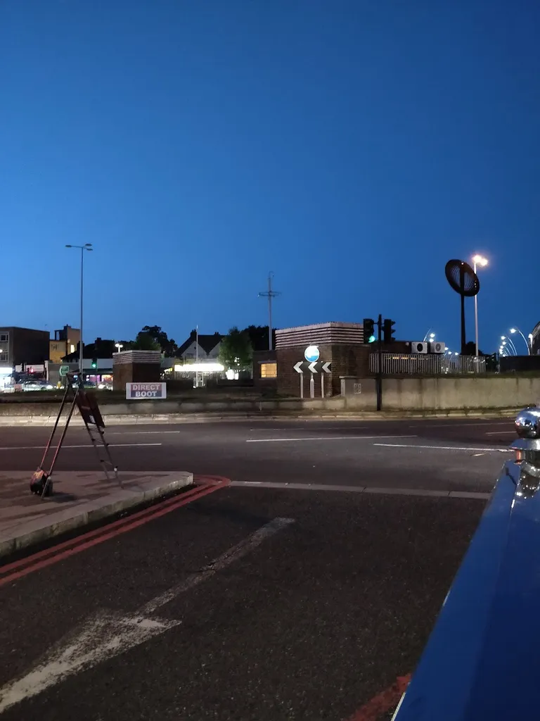 Gants Hill Station / Cranbrook Road (Stop CN)