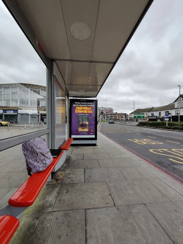 Gants Hill Stn Woodford Ave (Stop WQ)
