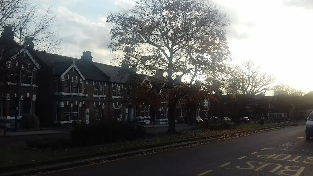 George Lane Shopping Centre (Stop H)