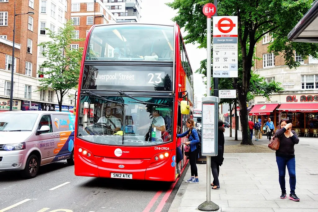 George Street (Stop EH)